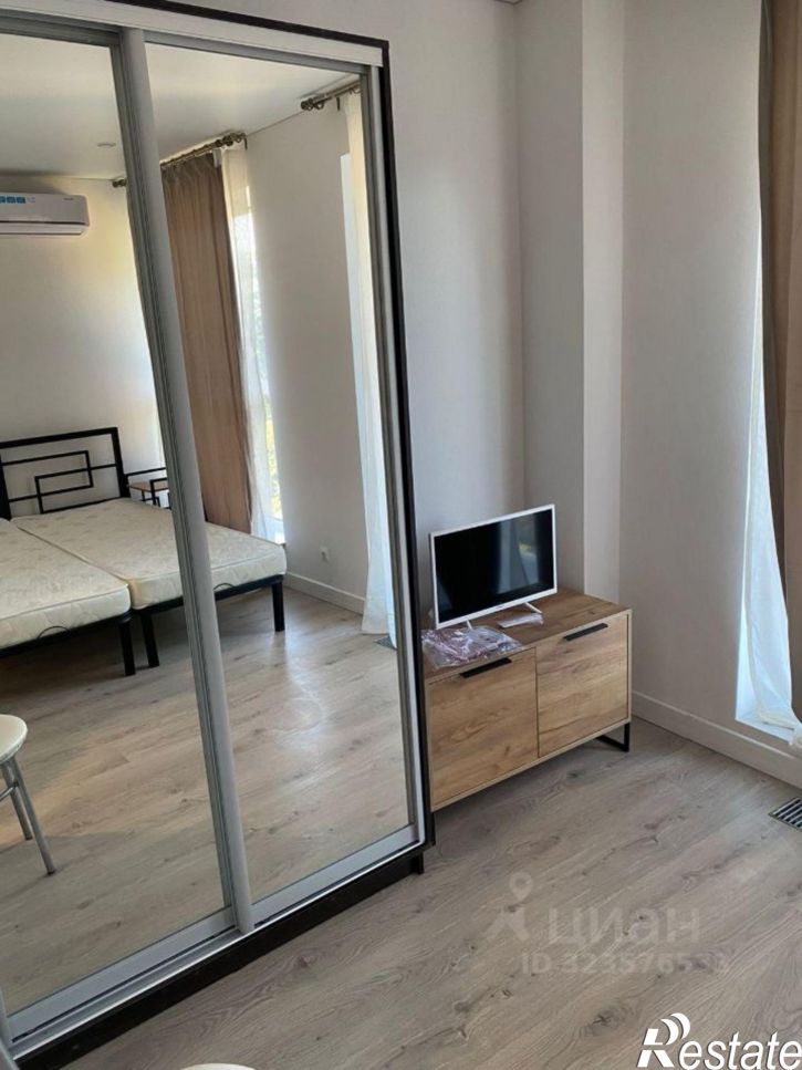 3-комн квартира Туапсинская улица, 10,  д. 10