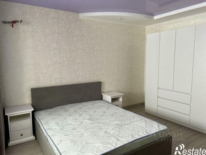 3-комн квартира Абрикосовая улица, 22,  д. 22