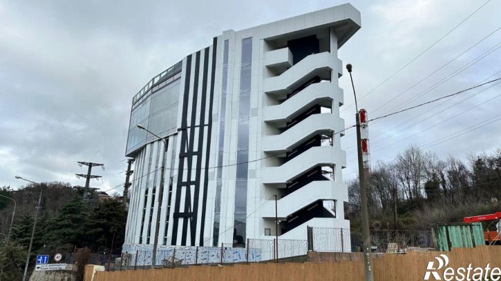 Отдельное здание Транспортная улица, 135,  д. 135