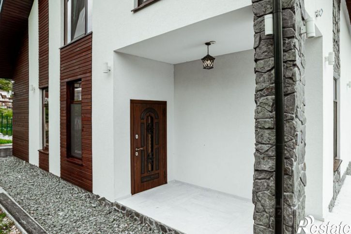 Коттедж/дом Белая улица, 12/1,  д. 12/1