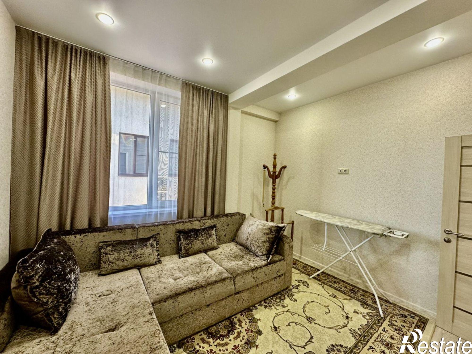 Сдать квартиру за 42 000 рублей на улица Лизы Чайкиной, 16Б