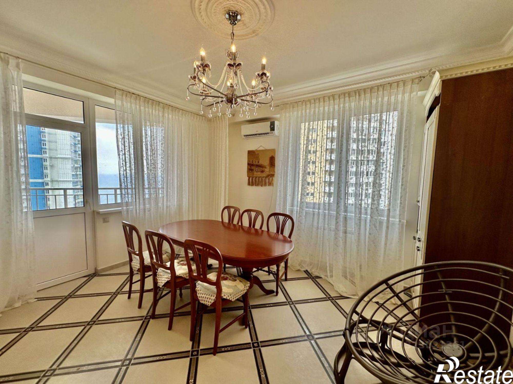 Сдать квартиру за 80 000 рублей на улица Есауленко, 4/5