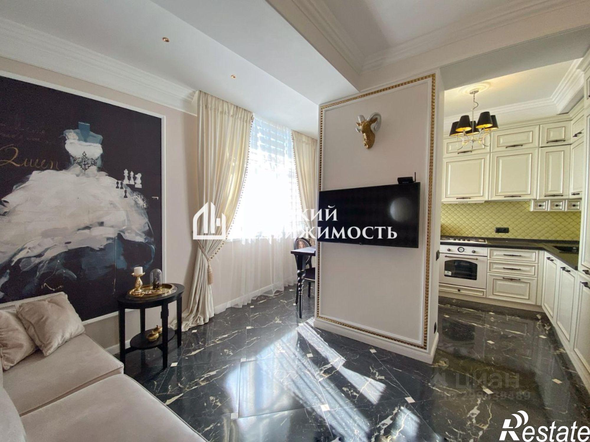 Купить квартиру за 19 000 000 рублей на Изумрудная улица, 42