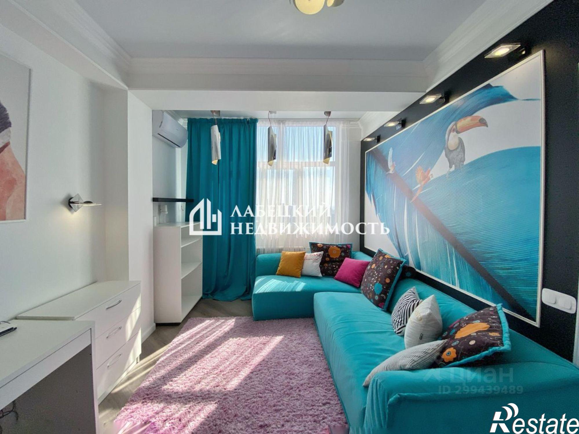 Купить квартиру за 19 000 000 рублей на Изумрудная улица, 42