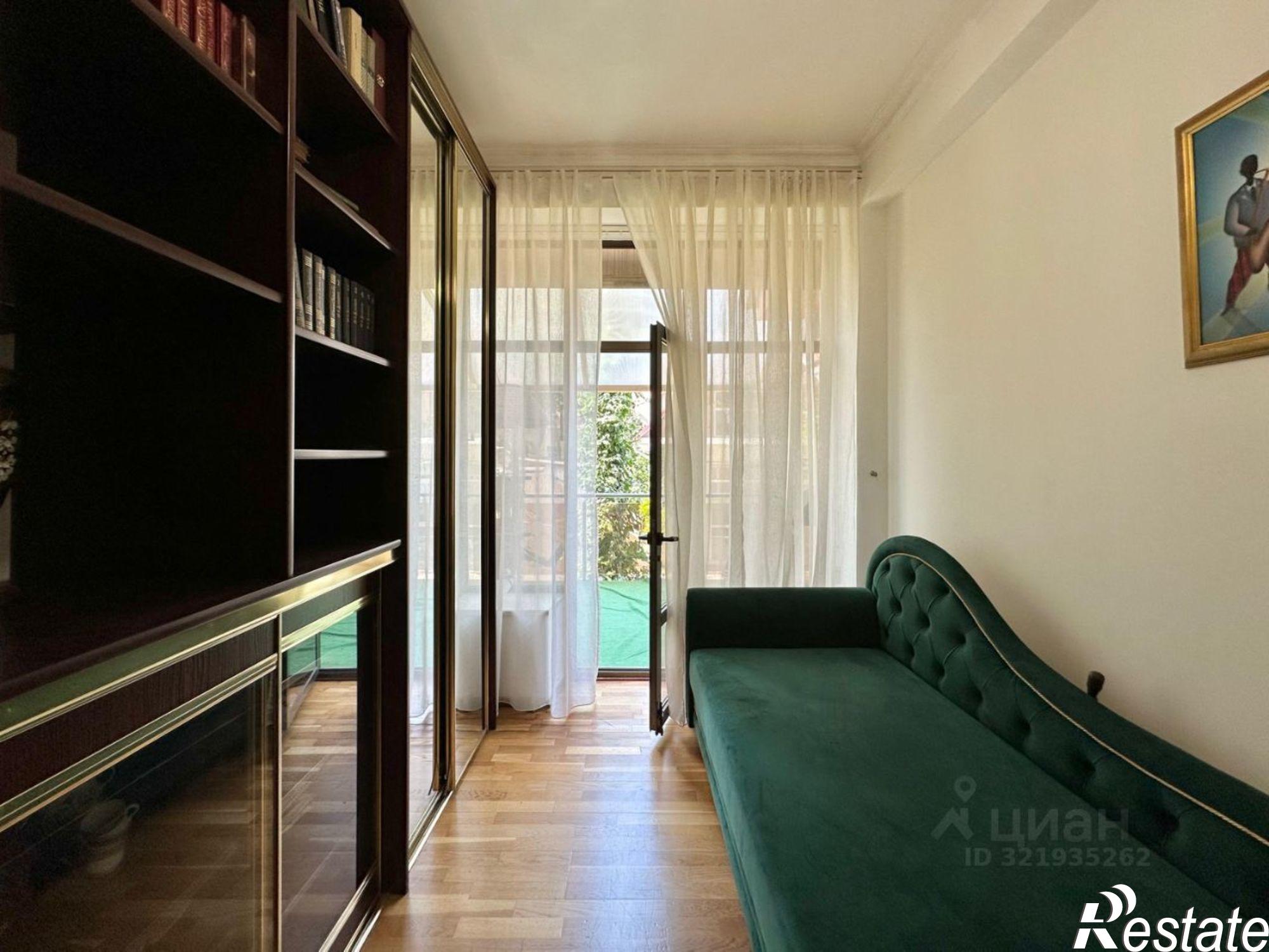 Купить квартиру за 51 000 000 рублей на ул Островского, 55/1