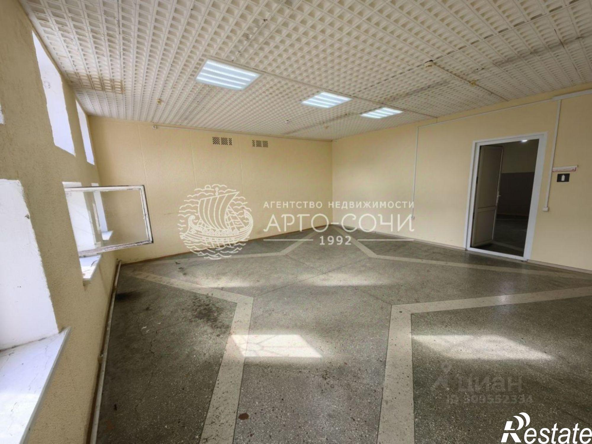 Купить помещение свободного назначения за 39 964 800 рублей на ул Павлова, 38А