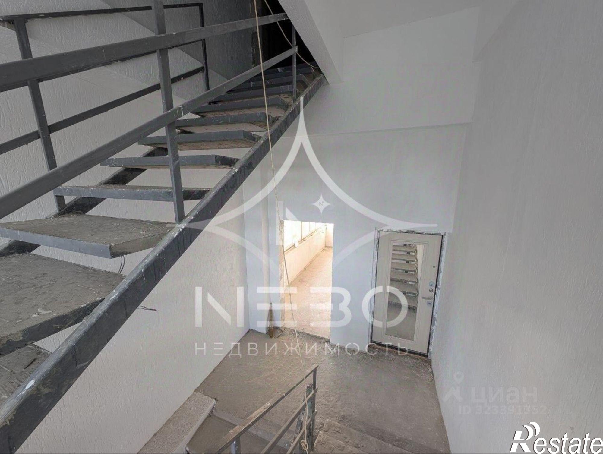 Купить помещение свободного назначения за 30 000 000 рублей на Петрозаводская улица, 8