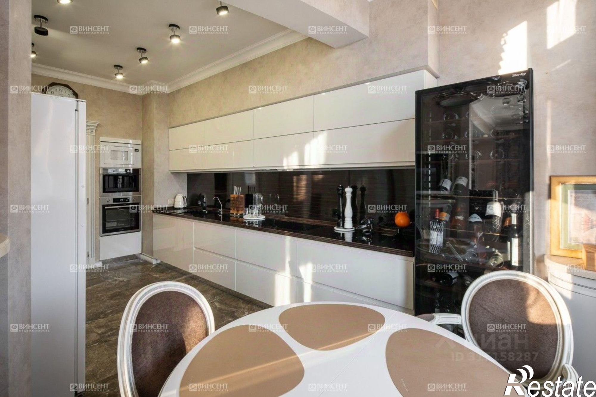 Купить квартиру за 82 000 000 рублей на Первомайская улица, 11