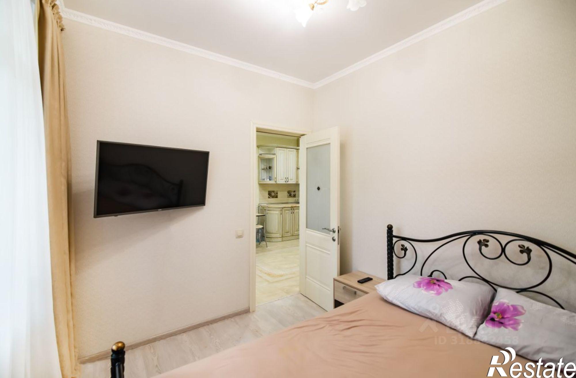 Купить квартиру за 12 000 000 рублей на улица Дмитриевой, 5