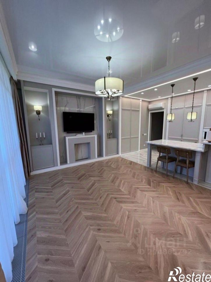 3-комн квартира ул Прозрачная, 35 8,  д. 35 8,  к. 8