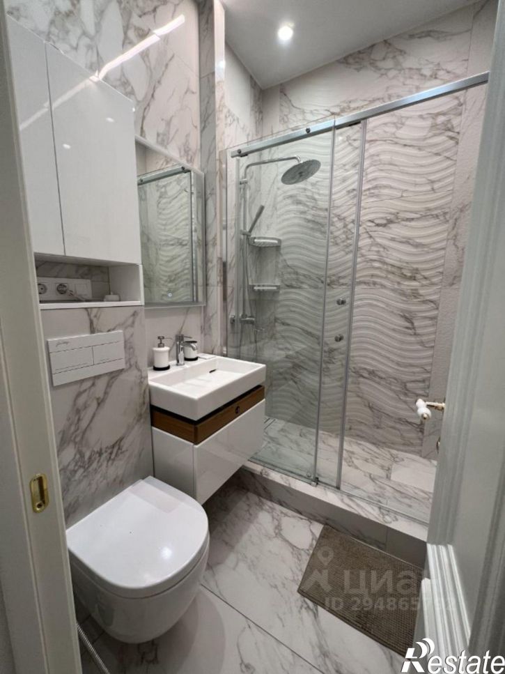 3-комн квартира ул Прозрачная, 35 8,  д. 35 8,  к. 8