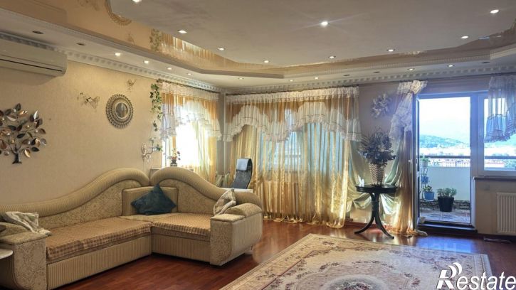 3-комн квартира Демократическая улица, 43,  д. 43