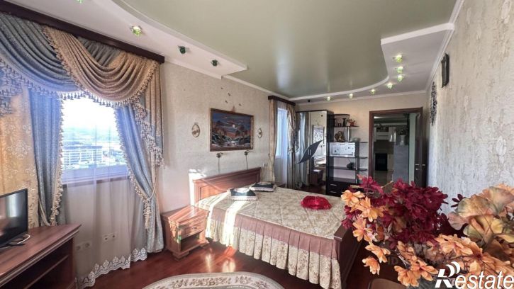 3-комн квартира Демократическая улица, 43,  д. 43