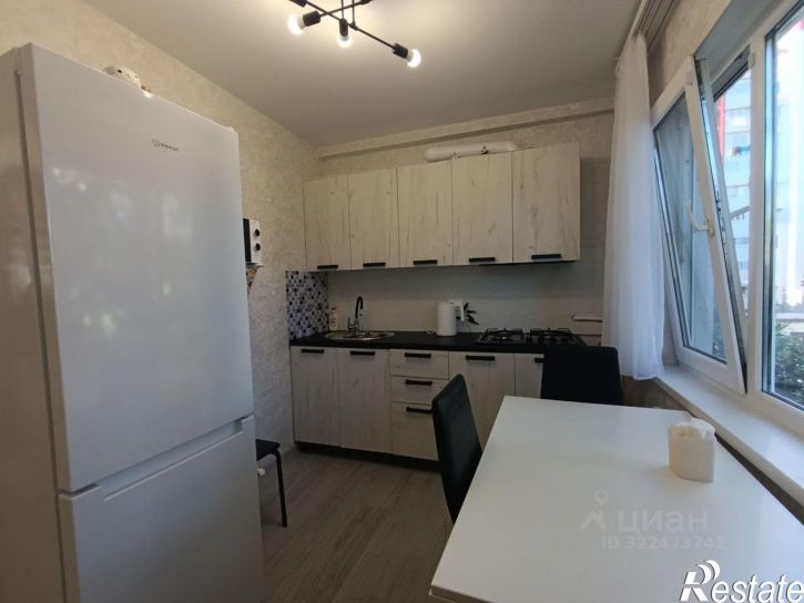 2-комн квартира улица Молокова, 18/78,  д. 18/78