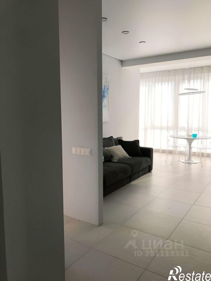 3-комн квартира улица Дмитриевой, 5,  д. 5