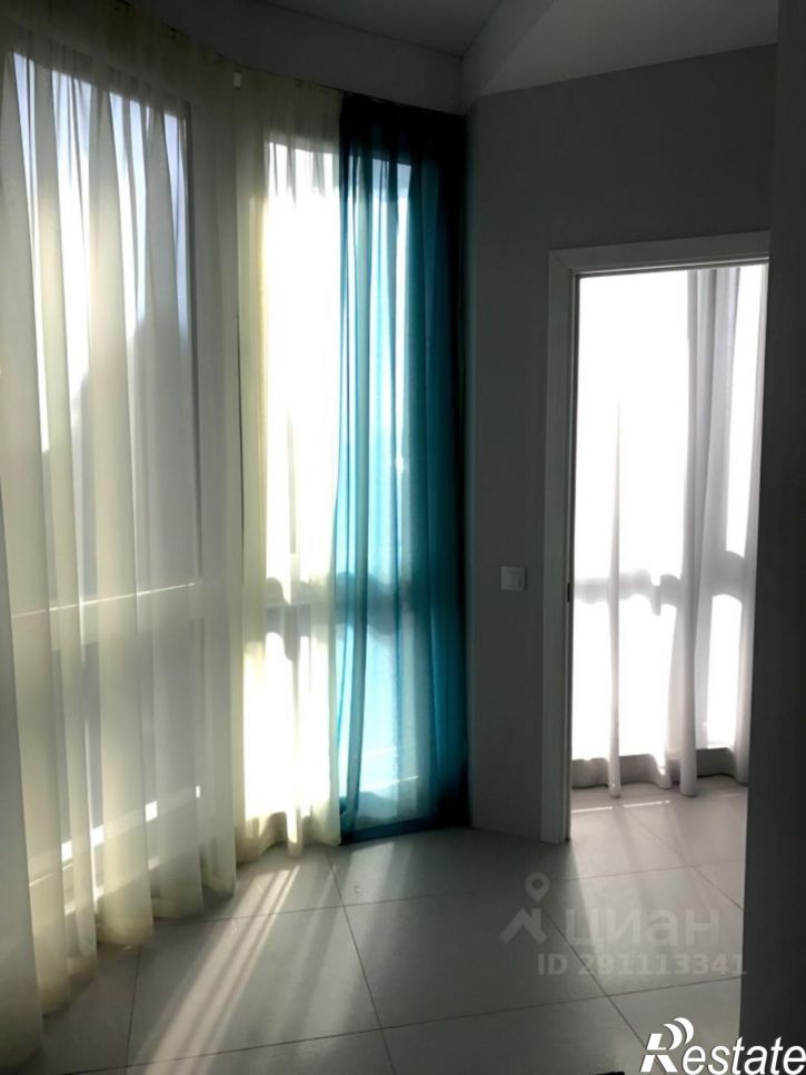 3-комн квартира улица Дмитриевой, 5,  д. 5