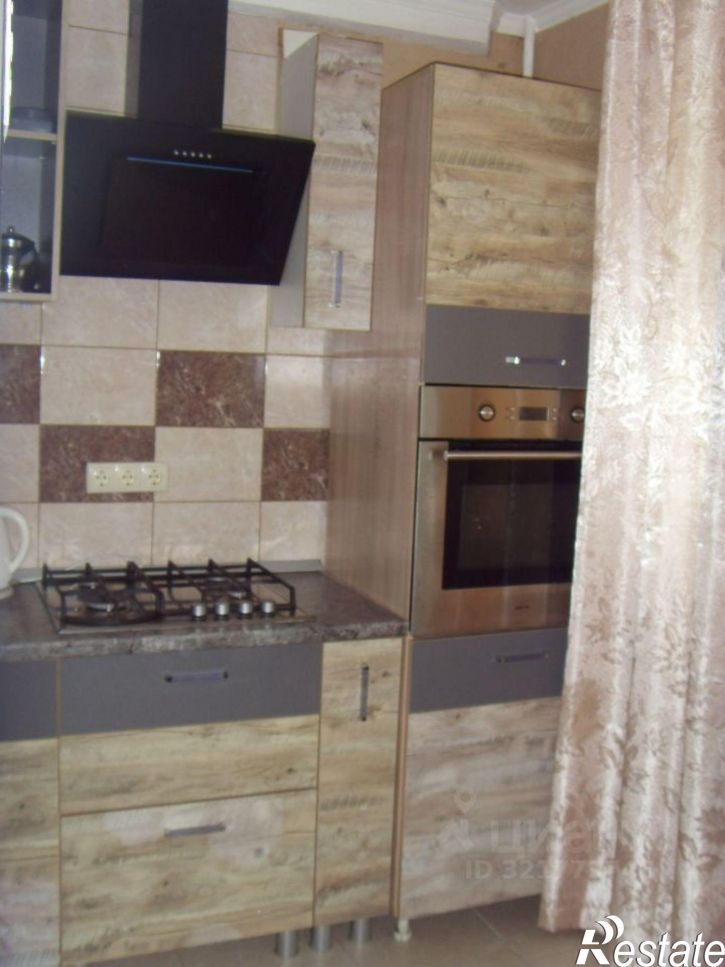 2-комн квартира Апшеронская улица, 18,  д. 18