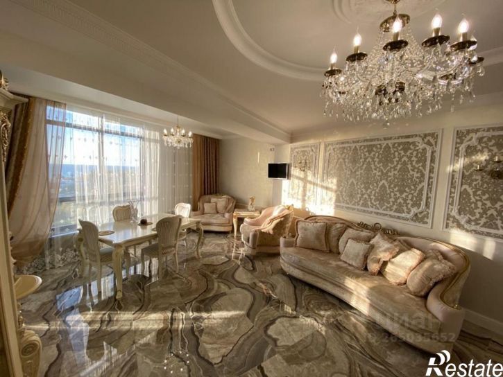 3-комн квартира улица Войкова, 21,  д. 21