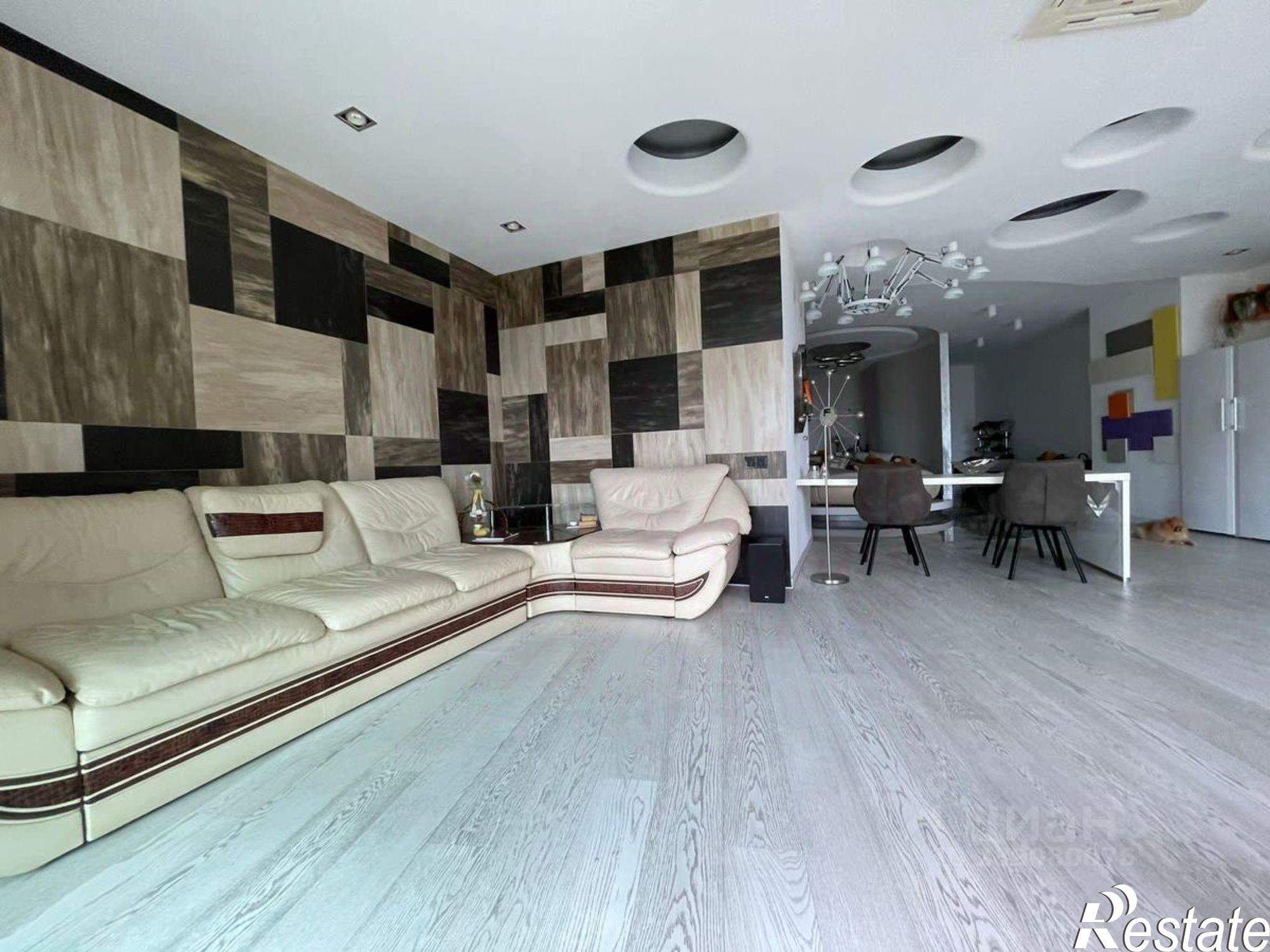 Сдать квартиру за 180 000 рублей на проспект Пушкина, 6