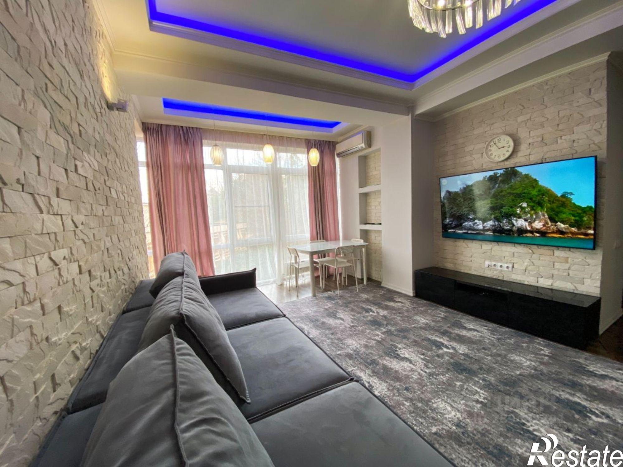 Сдать квартиру за 120 000 рублей на улица Яна Фабрициуса, 2/28А