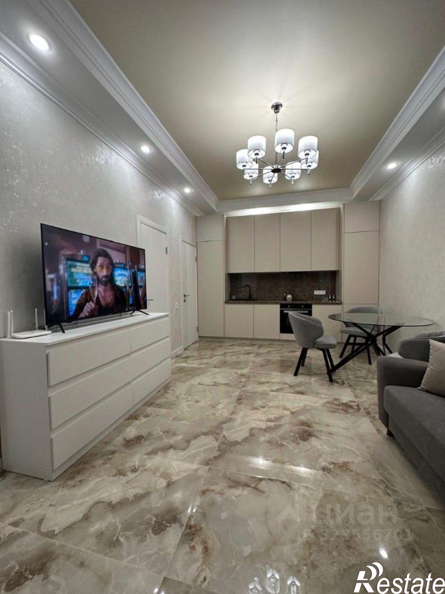 Сдать квартиру за 40 000 рублей на Целинная улица, 10 с2