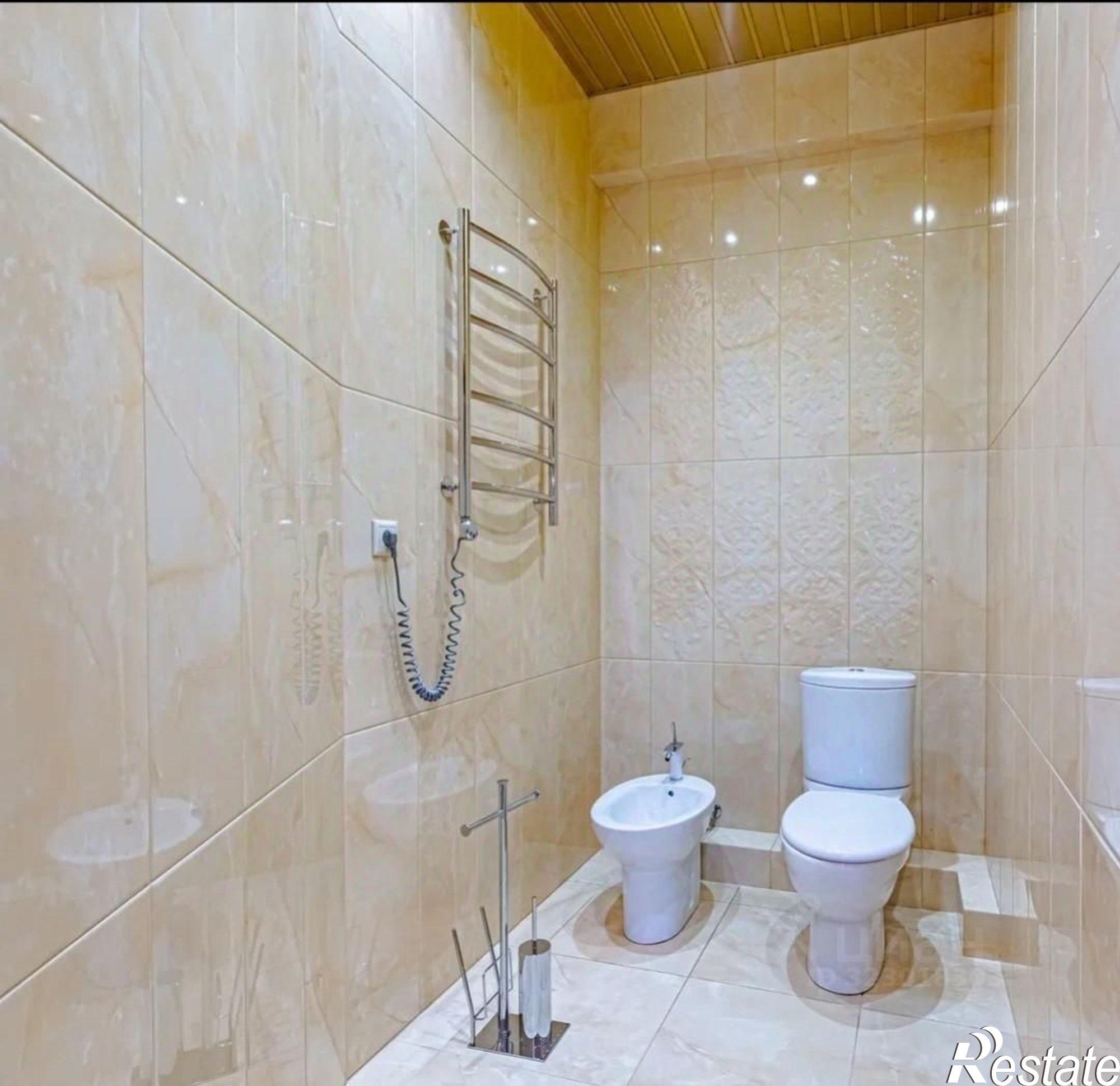 Купить квартиру за 20 100 000 рублей на Туапсинская улица, 9/2