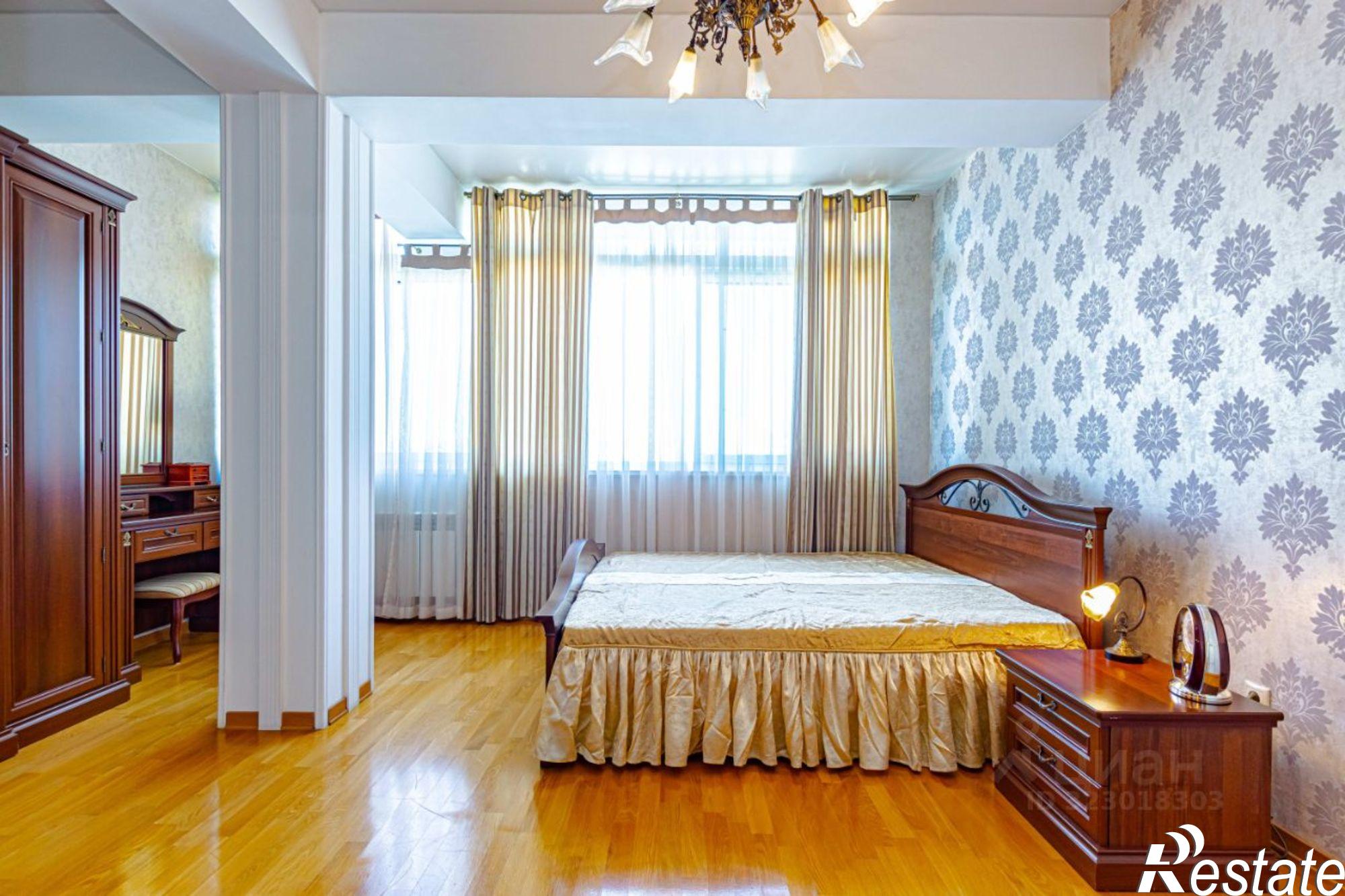 Купить квартиру за 20 100 000 рублей на Туапсинская улица, 9/2