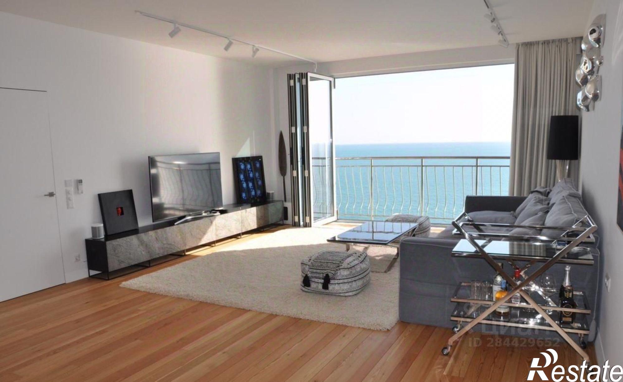 Купить квартиру за 25 000 000 рублей на Курортный проспект, 95/53