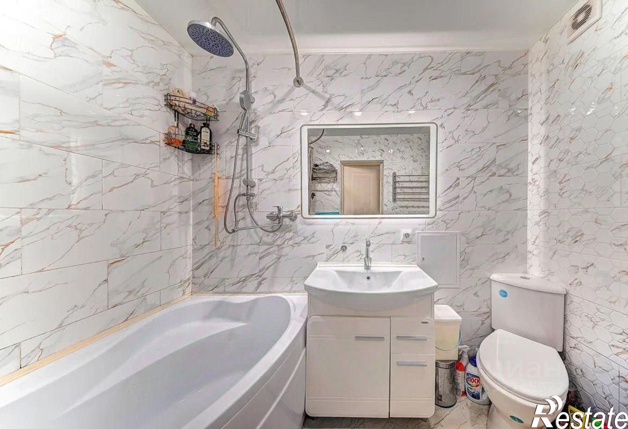 Купить квартиру за 21 000 000 рублей на Нагорная улица, 27