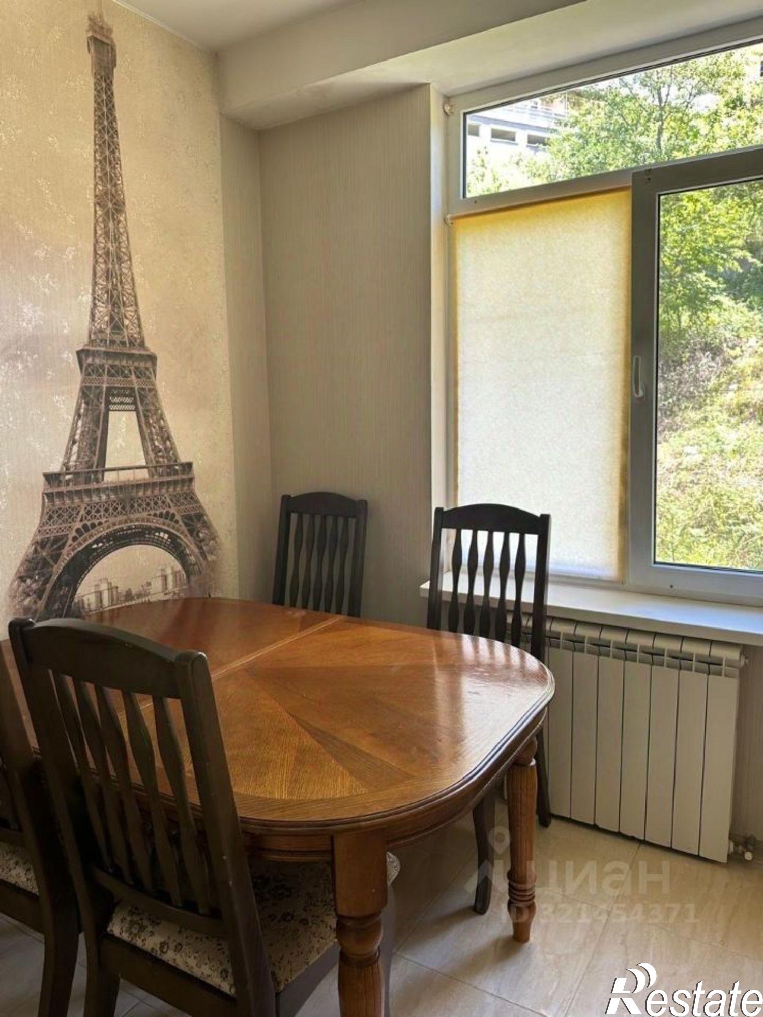 Купить комнату за 9 600 000 рублей на ул Учительская, 24Г