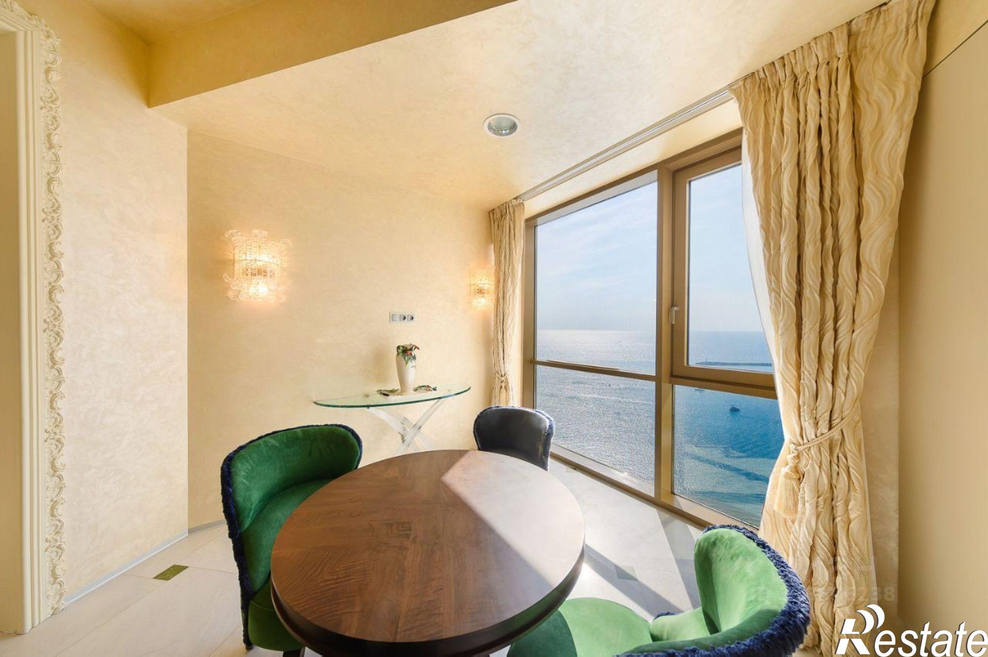 Купить квартиру за 80 000 000 рублей на Морской переулок, 1/1