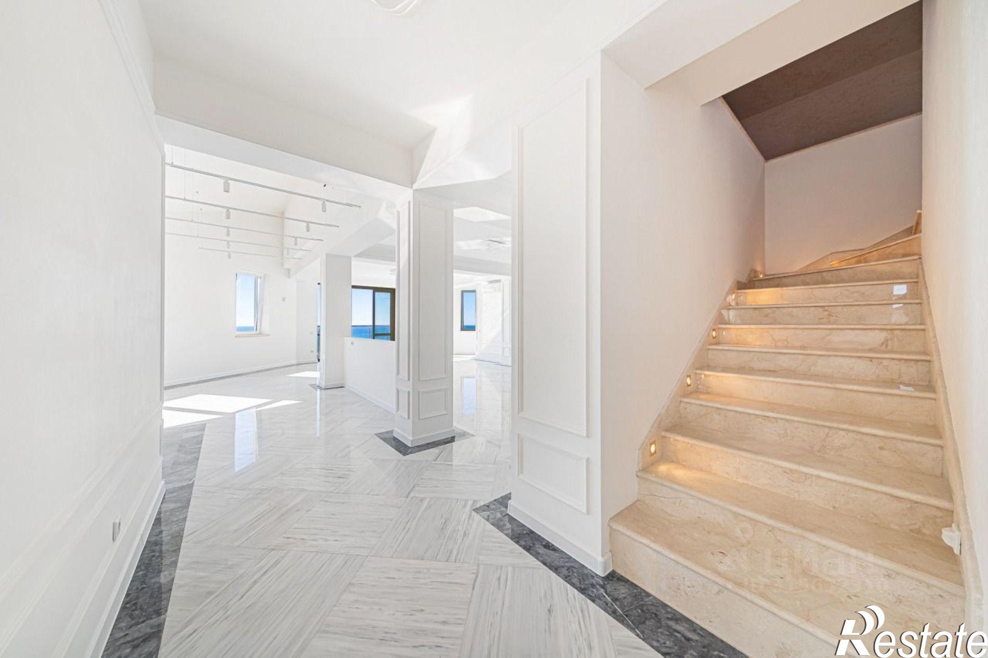 Купить квартиру за 81 000 000 рублей на Курортный проспект, 90