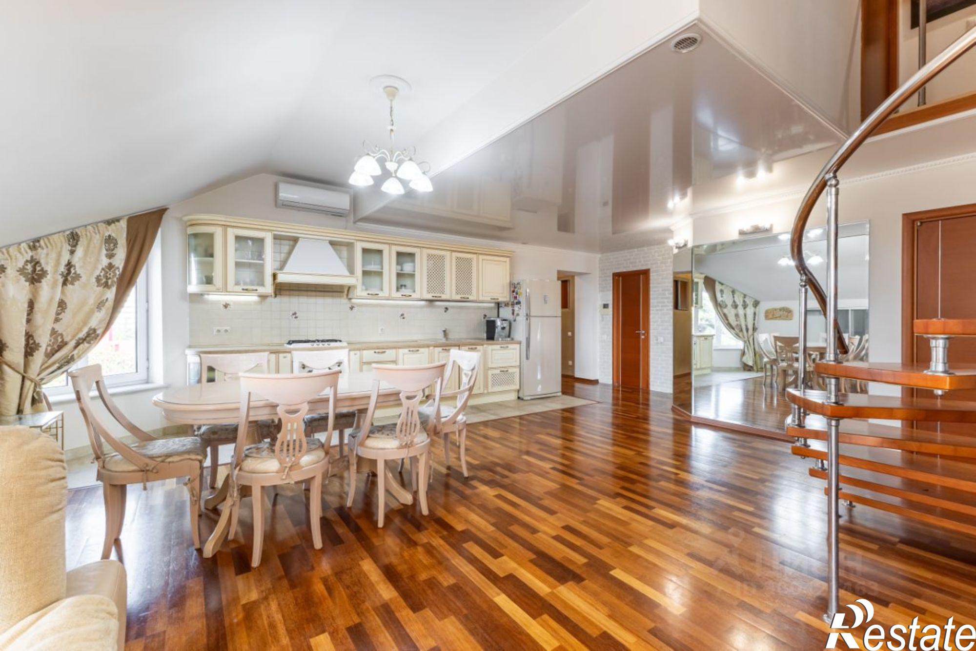 Купить квартиру за 100 000 000 рублей на Кубанская улица, 1А