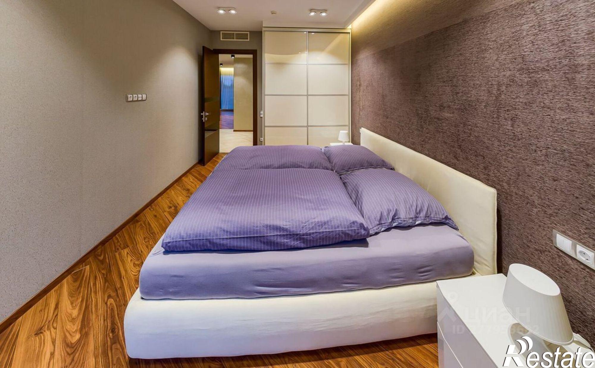 Купить квартиру за 70 000 000 рублей на Курортный пр-кт, 89/1