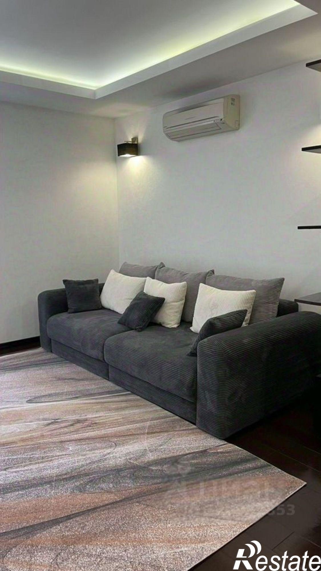 Купить квартиру за 18 000 000 рублей на ул Дмитриевой, 13/1