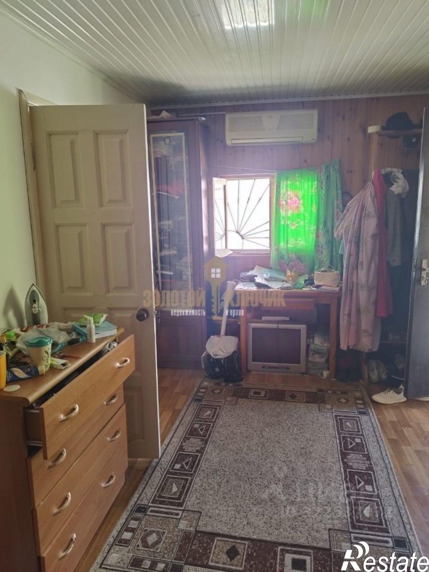 Купить гараж, место в паркинге за 3 750 000 рублей на ул Изумрудная, 9/1