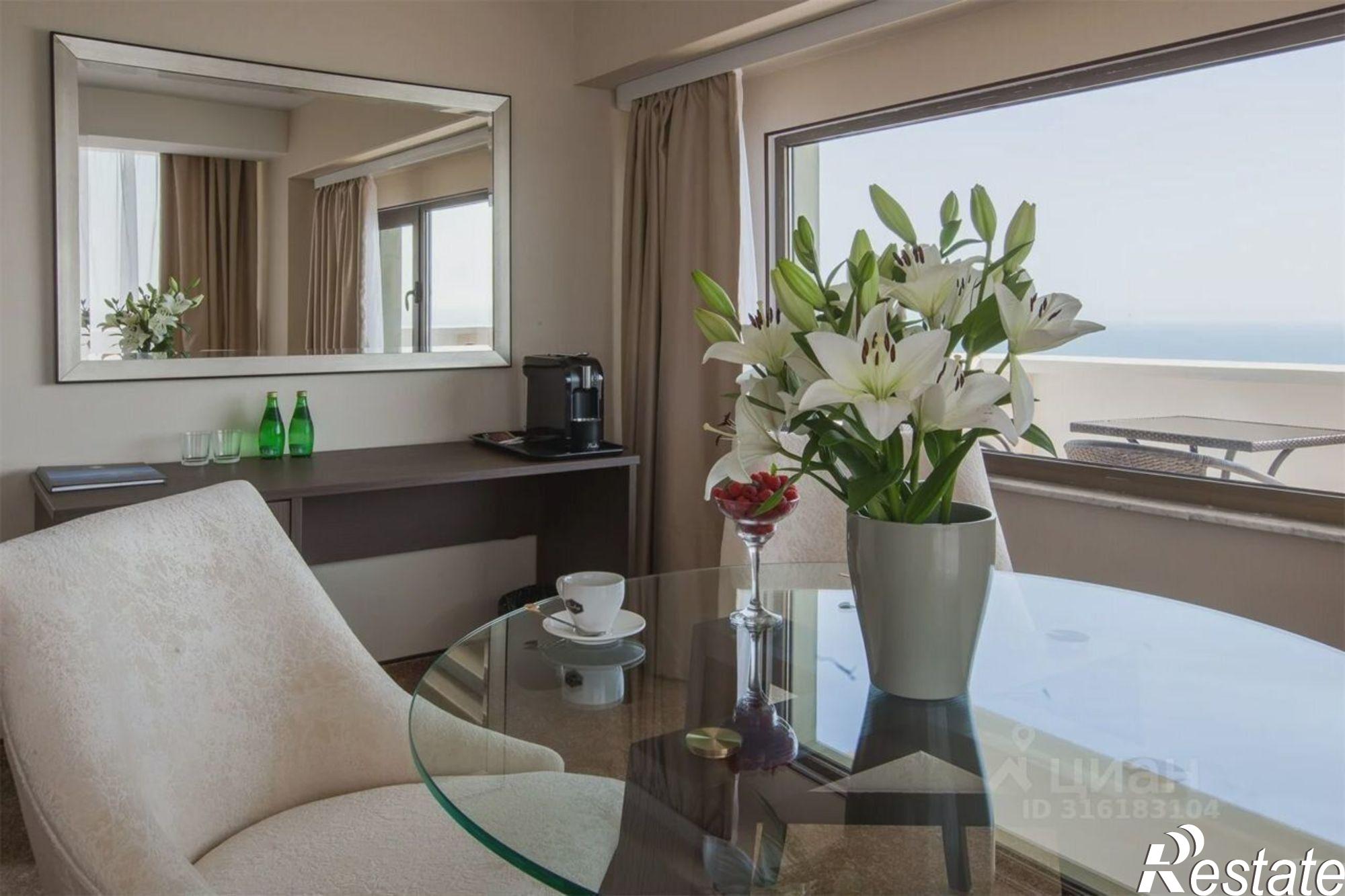 Купить квартиру за 17 500 000 рублей на ул Черноморская, 3