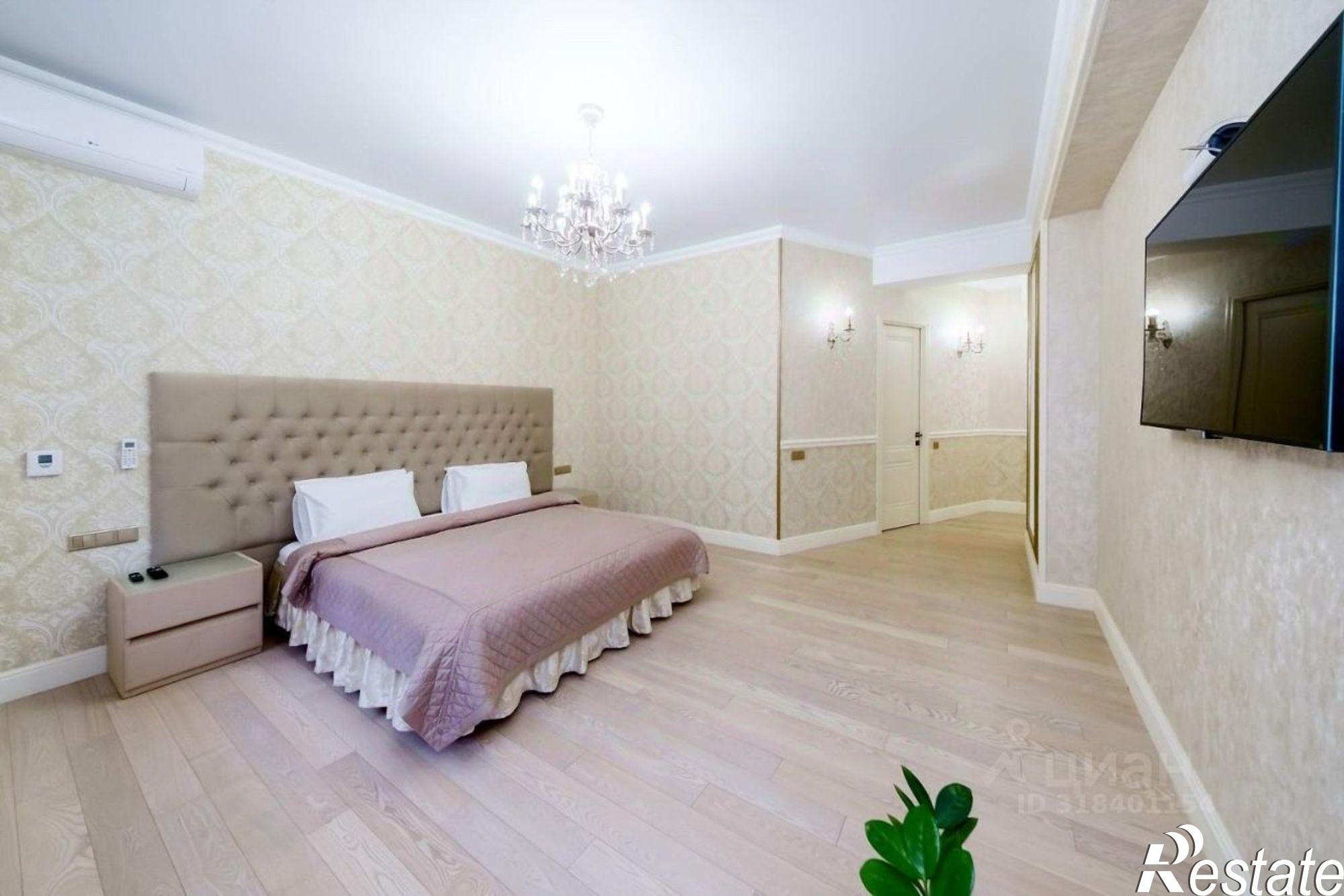 Купить квартиру за 70 000 000 рублей на ул Бытха, 2/5