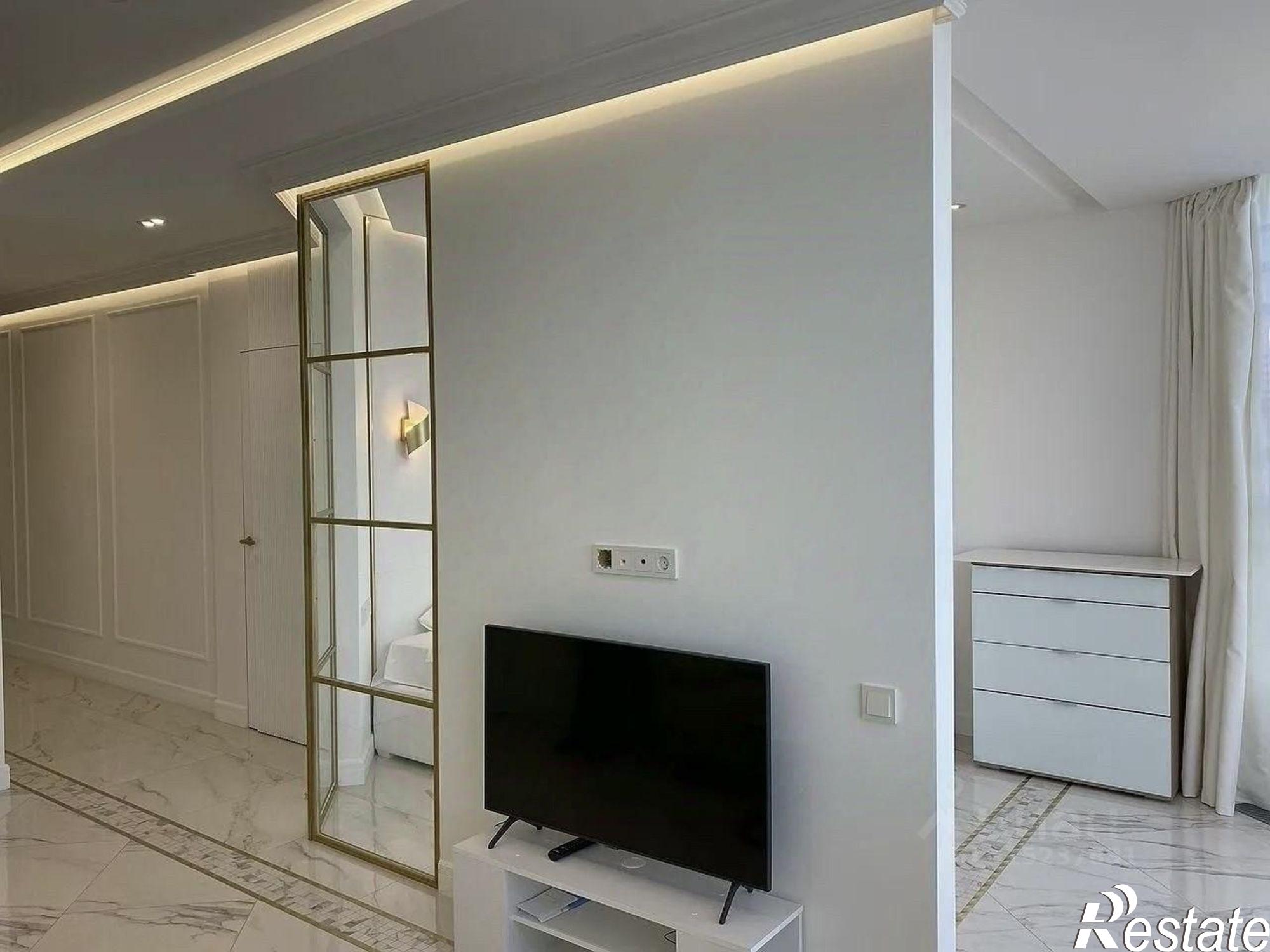 Купить квартиру за 10 000 000 рублей на улица Есауленко, 6А к1