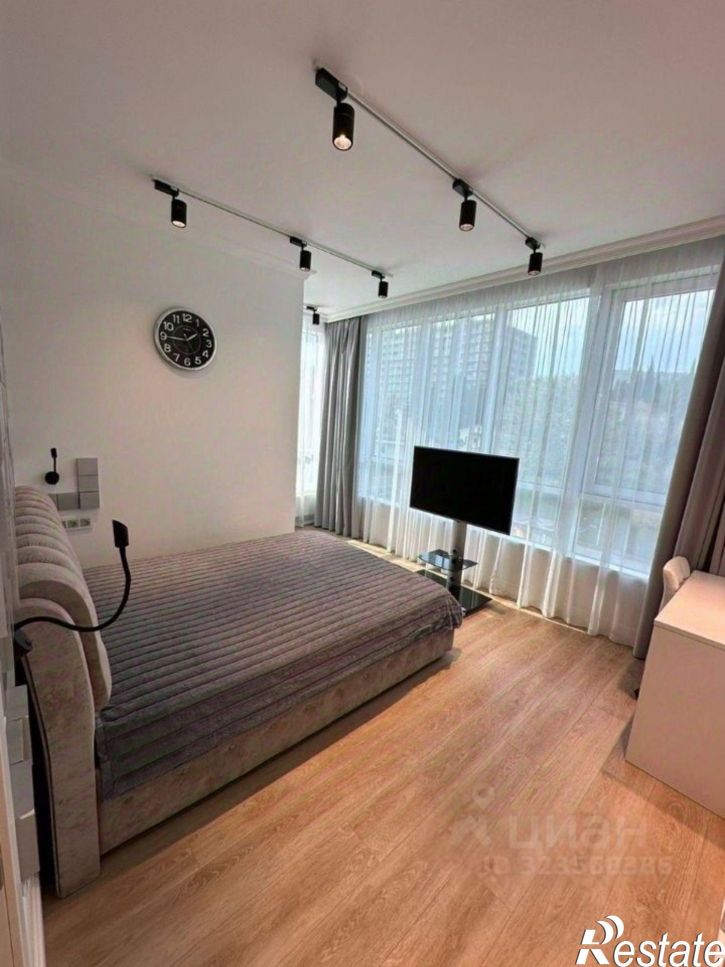 3-комн квартира ул Гагринская, 10,  д. 10