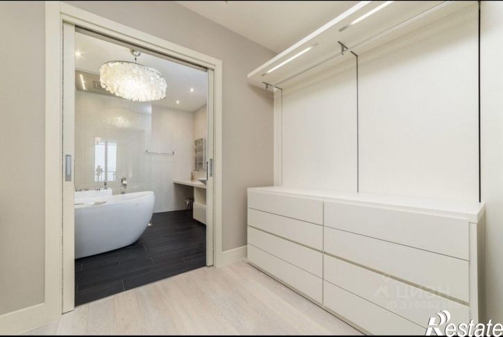 3-комн квартира улица Орджоникидзе, 17,  д. 17