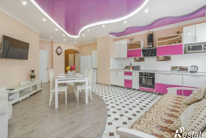 3-комн квартира Параллельная улица, 9 лит1,  д. 9 лит1