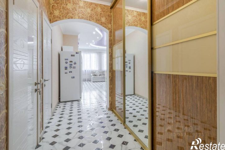 3-комн квартира Параллельная улица, 9 лит1,  д. 9 лит1