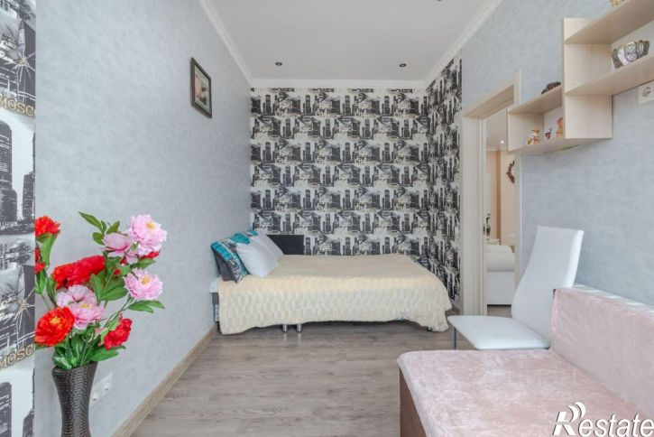 3-комн квартира Параллельная улица, 9 лит1,  д. 9 лит1