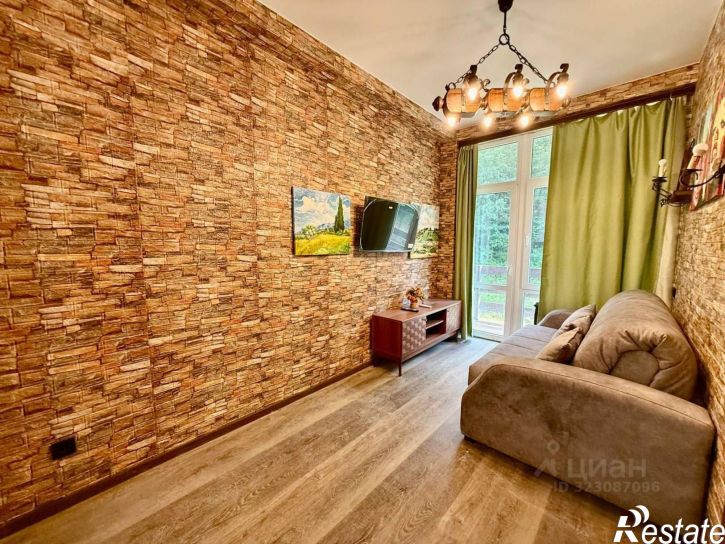 2-комн квартира Платановая улица, 15,  д. 15