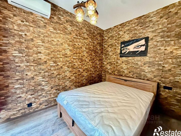 2-комн квартира Платановая улица, 15,  д. 15