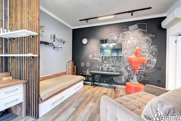 4-комн квартира ул Бытха, 4/10,  д. 4/10