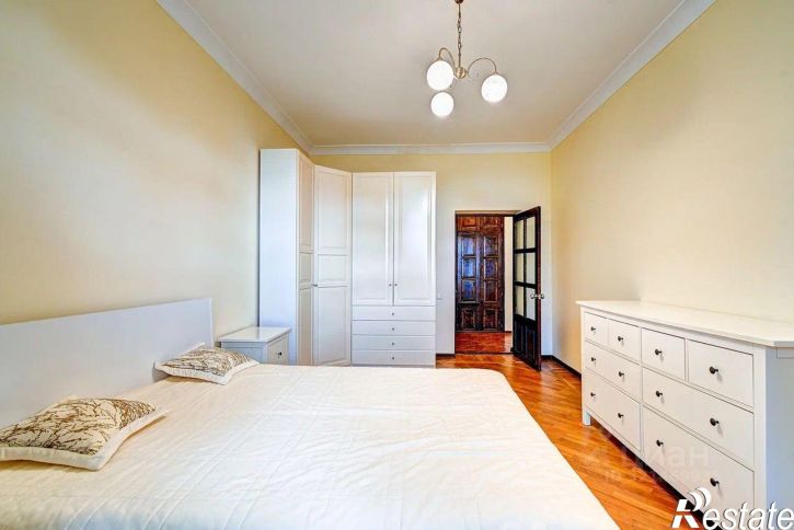 3-комн квартира ул Есауленко, 10,  д. 10