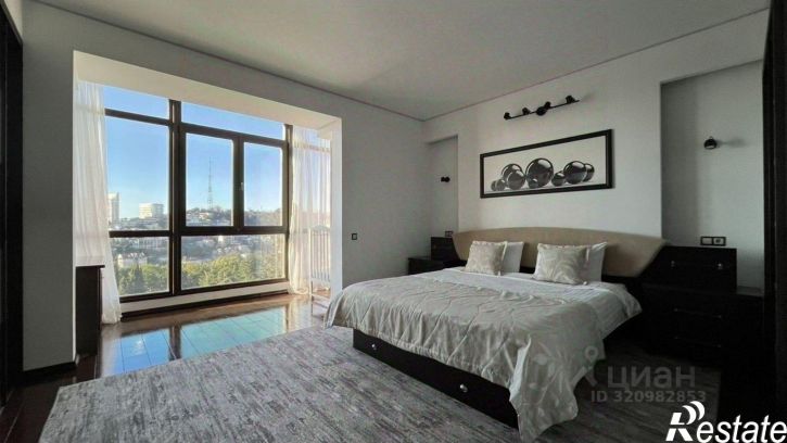 2-комн квартира ул Дмитриевой, 13/1,  д. 13/1