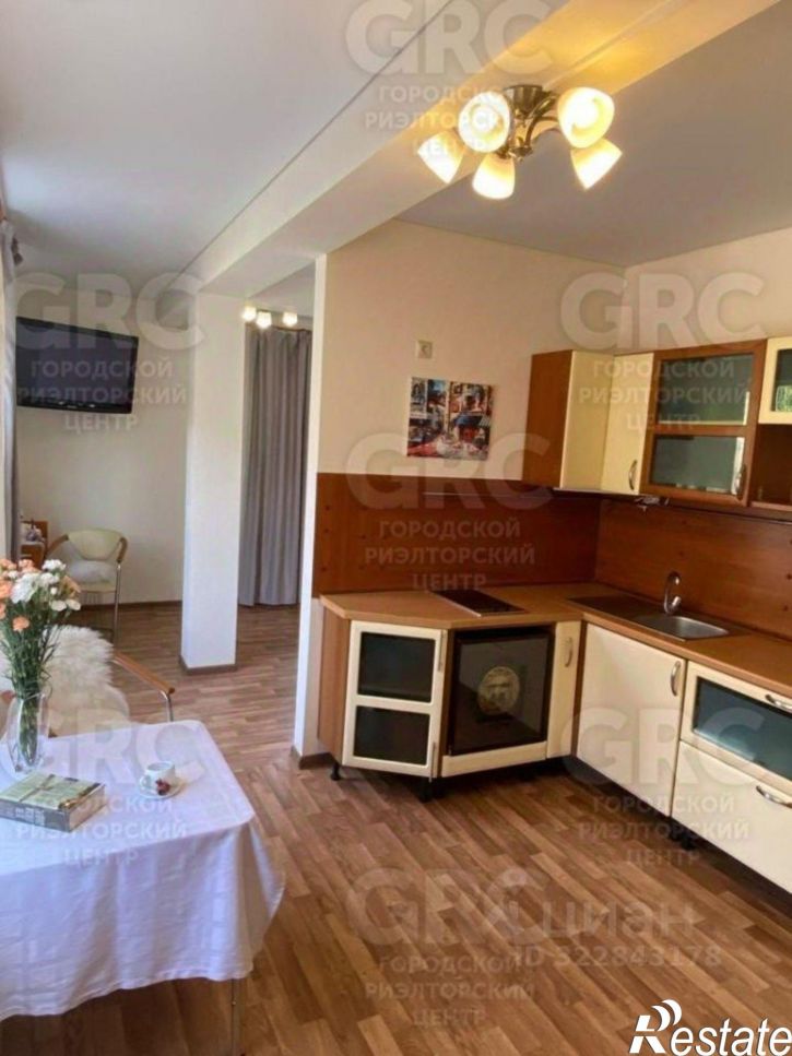 1-комн квартира улица Глазунова, 10,  д. 10